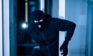 تحيير السارق حتى يرجع المسروق