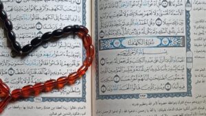خادم سورة الكهف لجلب المال